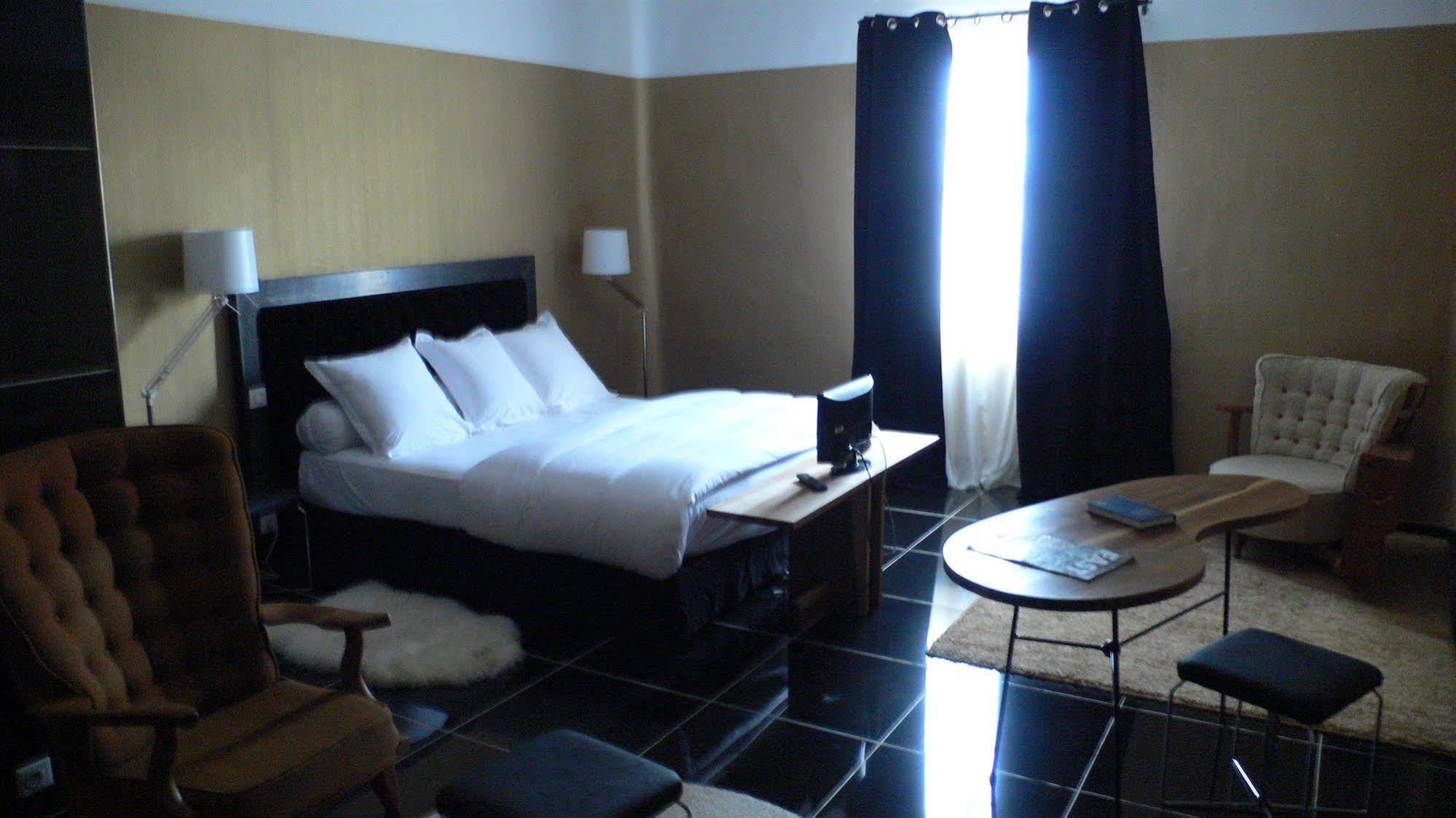 Hotel Saint Trophime Αρλ Εξωτερικό φωτογραφία